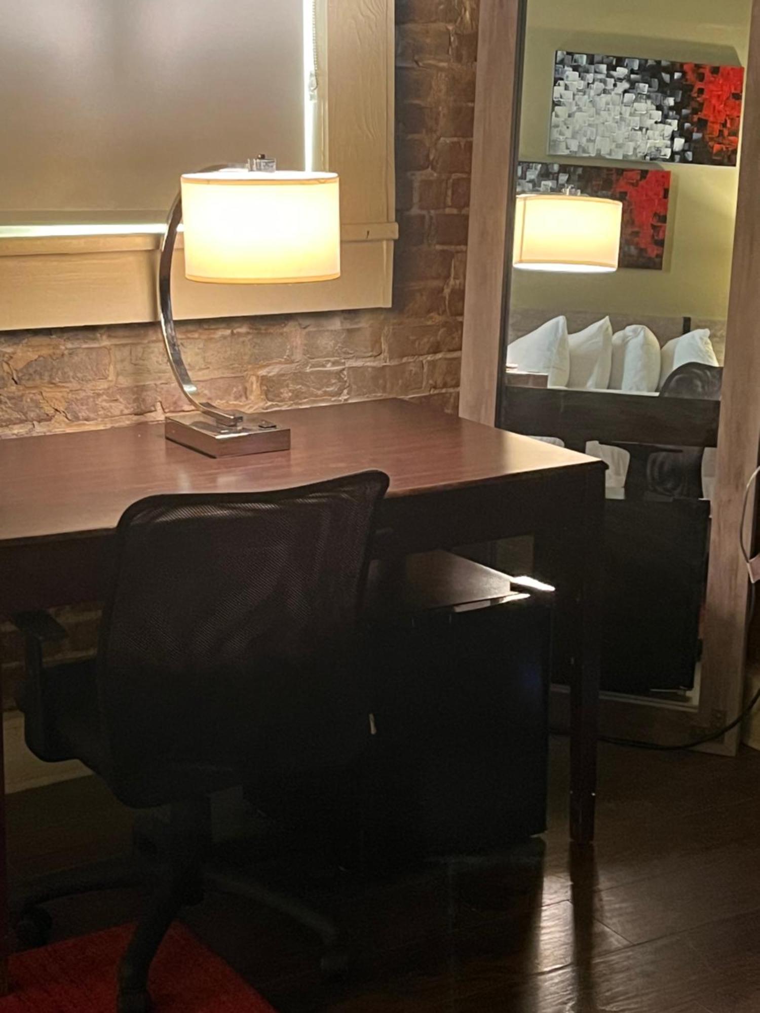 The Skylight Hotel Greenville Ngoại thất bức ảnh