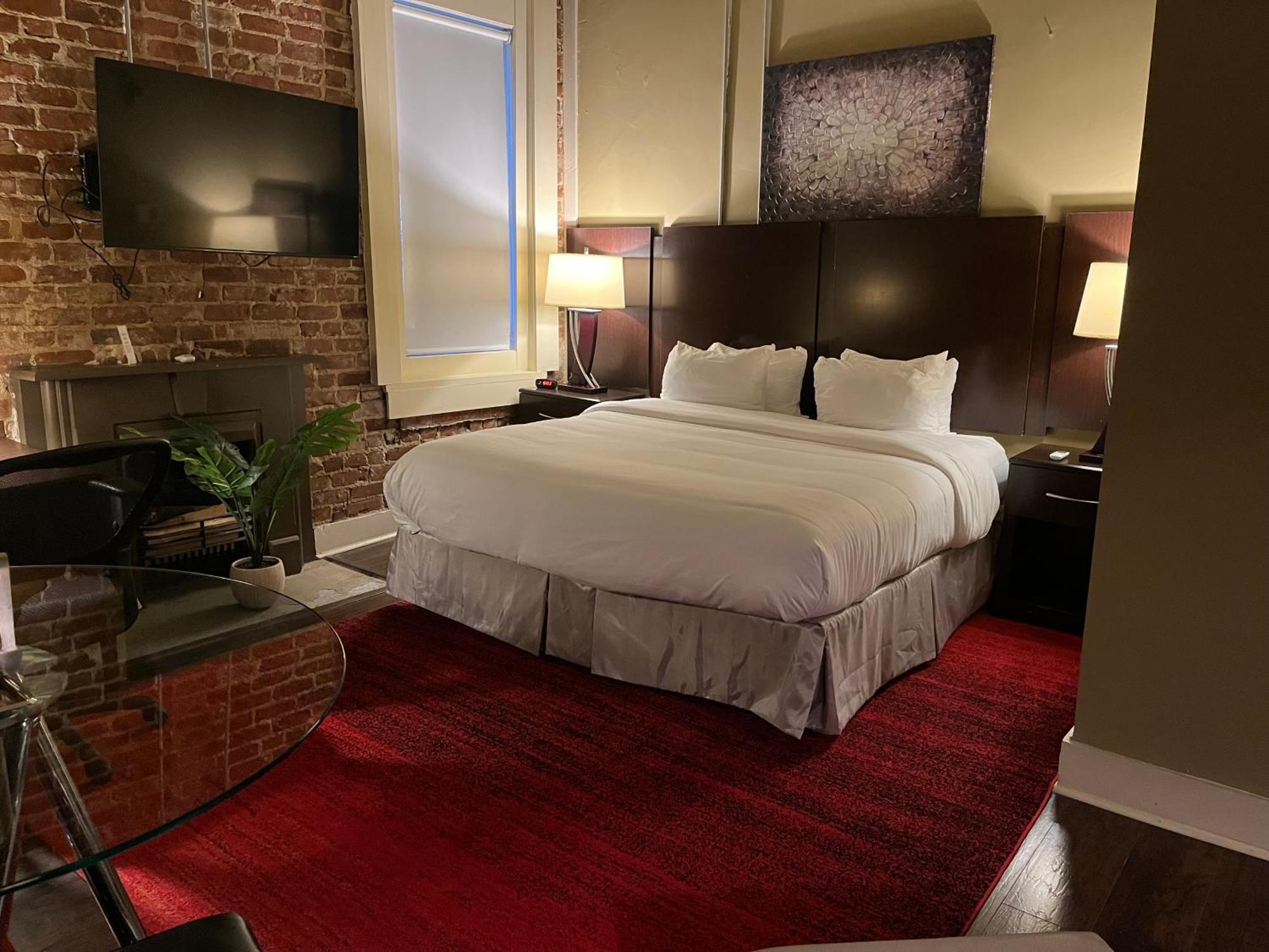 The Skylight Hotel Greenville Ngoại thất bức ảnh