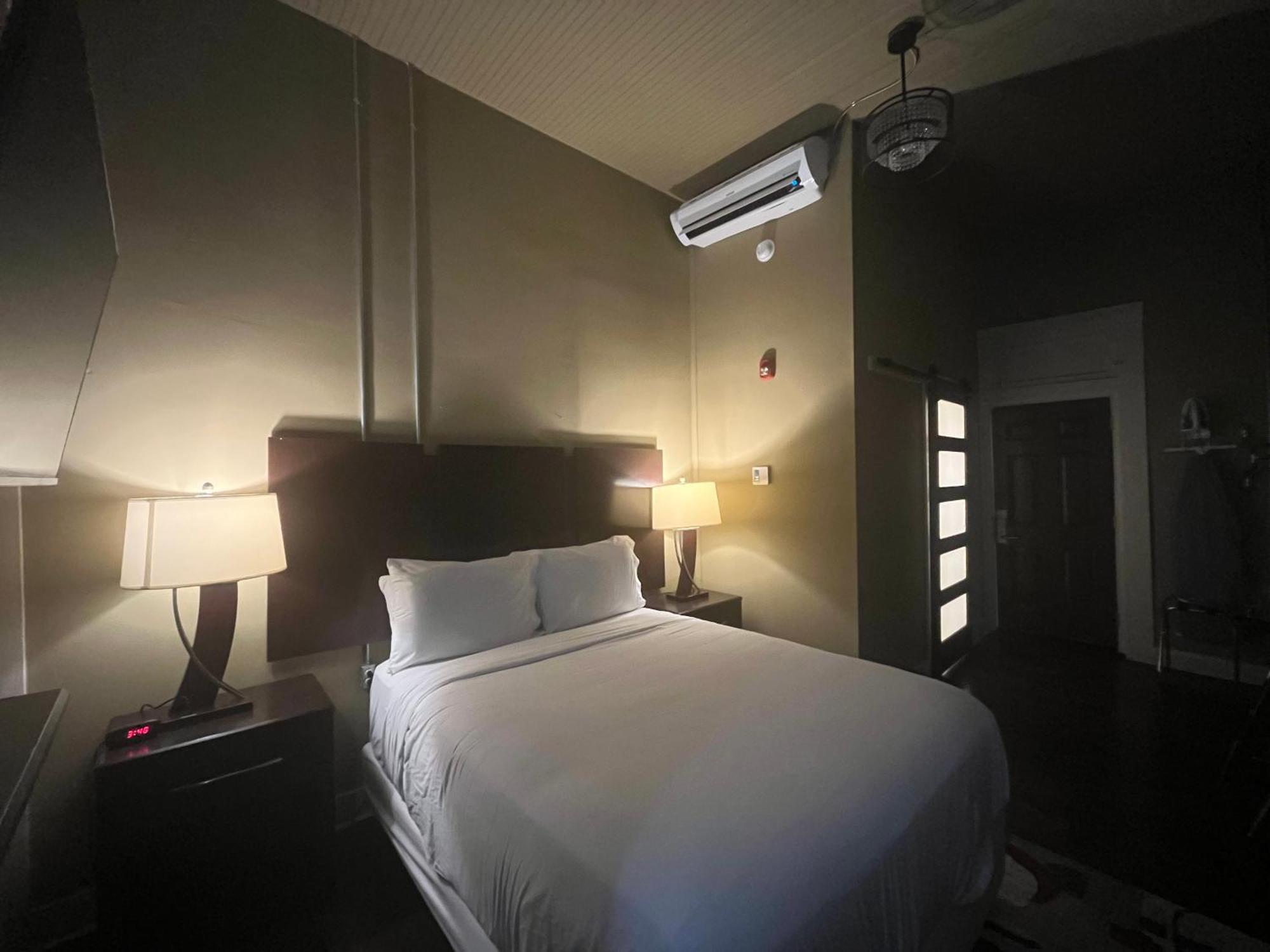 The Skylight Hotel Greenville Ngoại thất bức ảnh